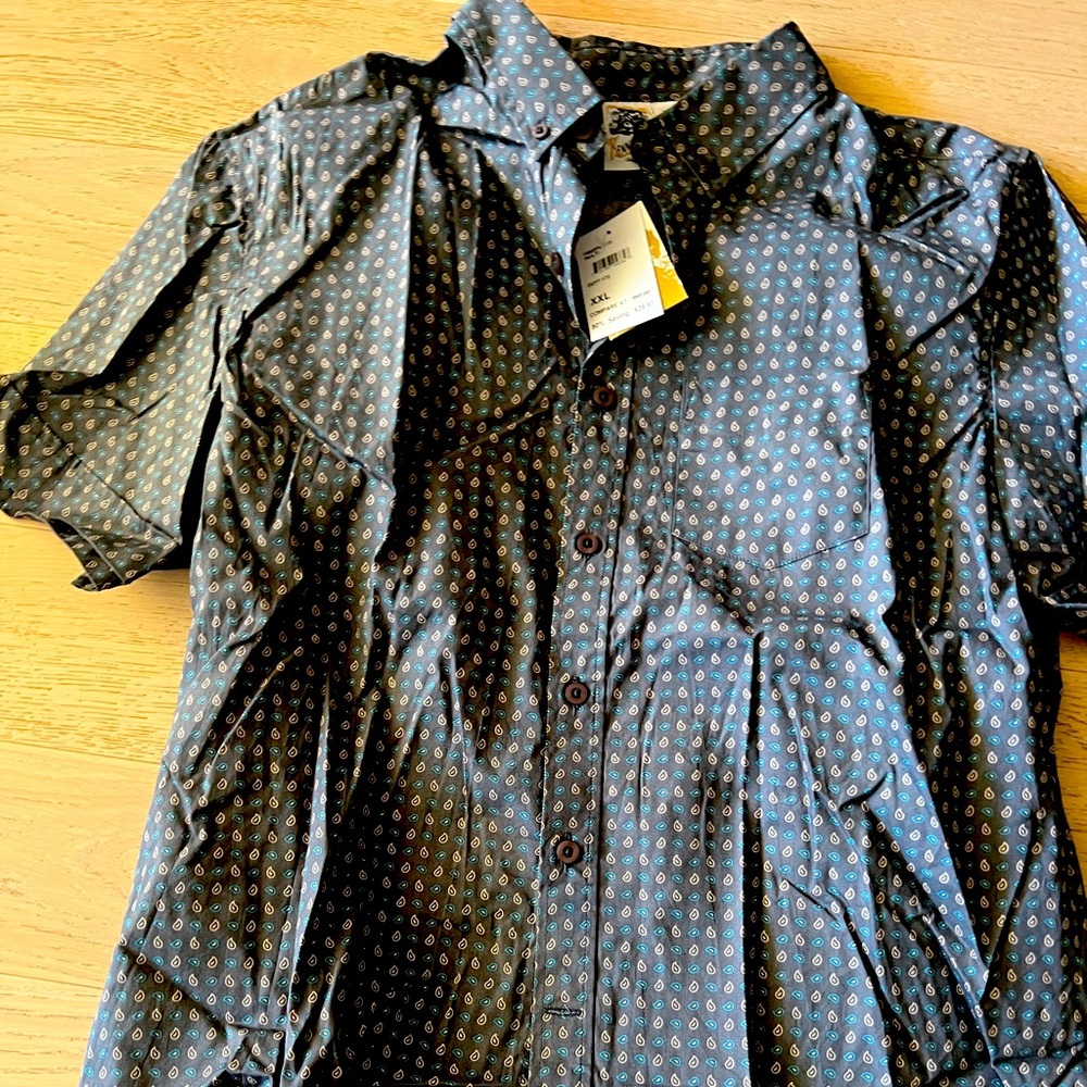 Brand new mens short sleeve shirt